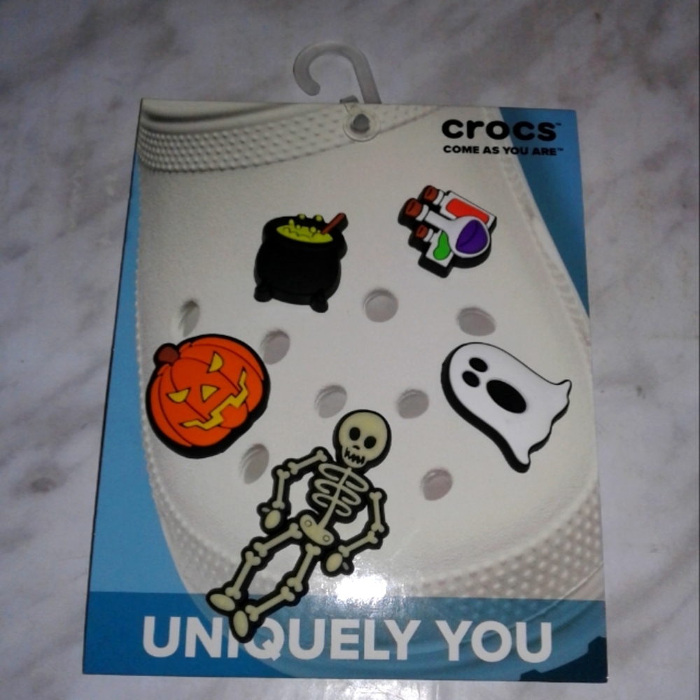 🐊Crocs Jibbitz Charms Halloween 5 Pins~ghost,skeleton,cauldron,pumpkin,bottles